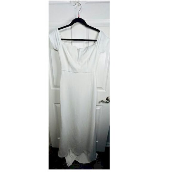 Loveliest Aura White Off-the-Shoulder Mermaid Maxi Dress Size Small NWOT - Picture 11 of 12